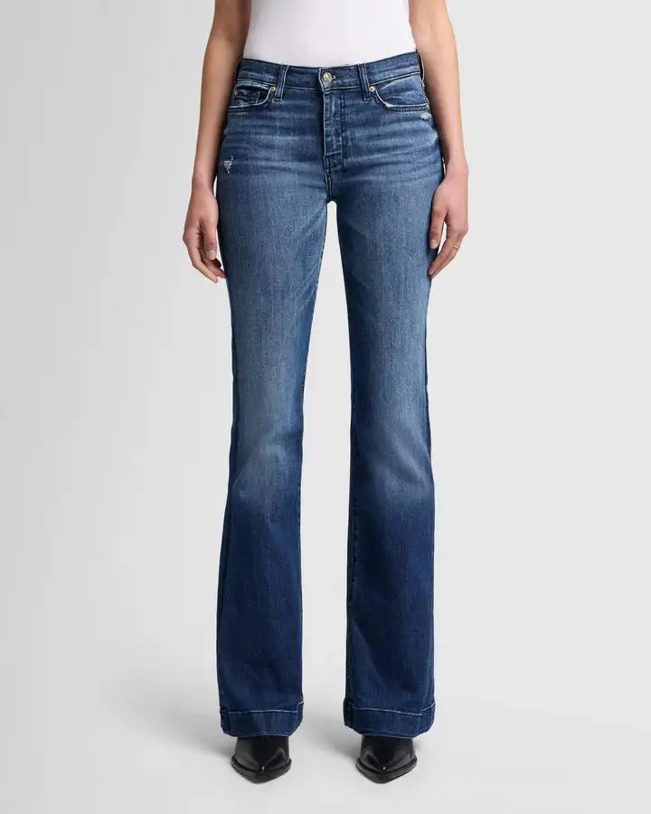 Women's Modern Refined Classic Jeans
