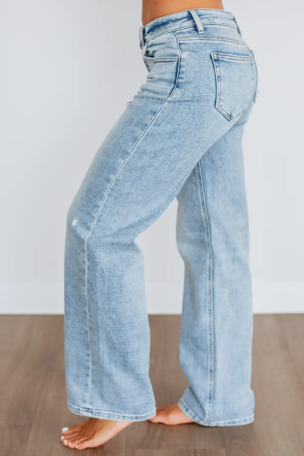 Women's Low Rise Wide Leg Distressed Jeans