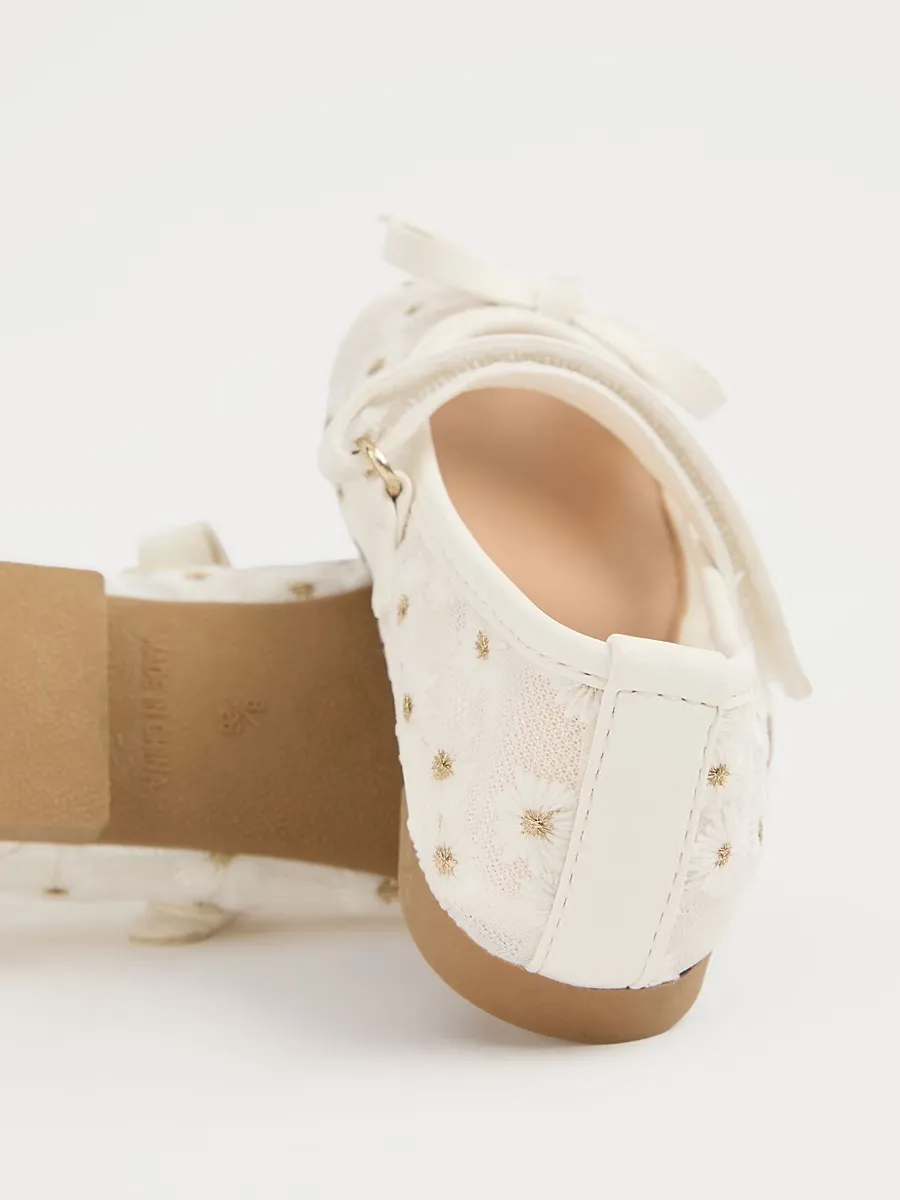 White Daisy Embroidery Mesh Ballet Shoes