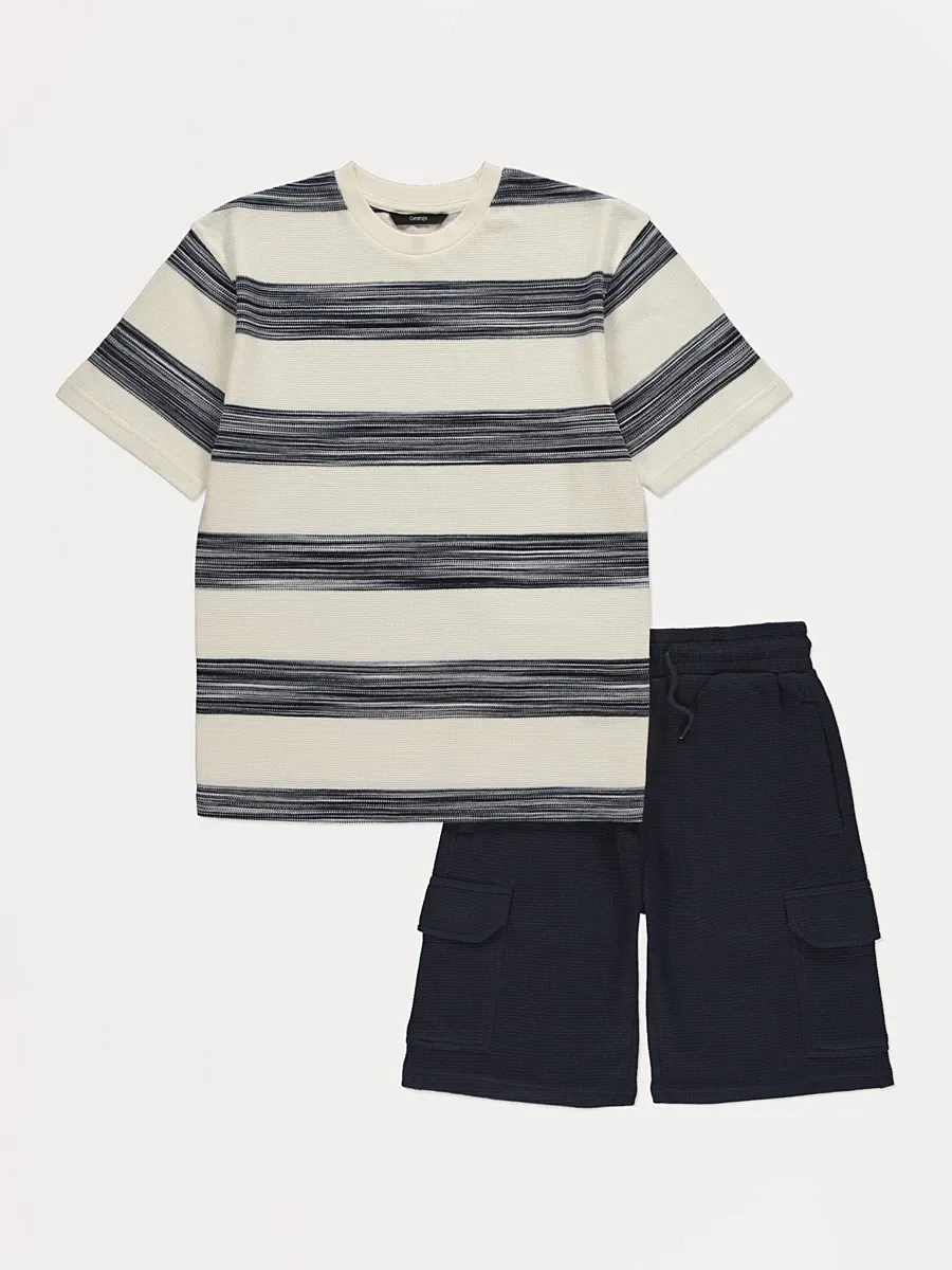 Stripe Waffle T-Shirt and Cargo Shorts Outfit