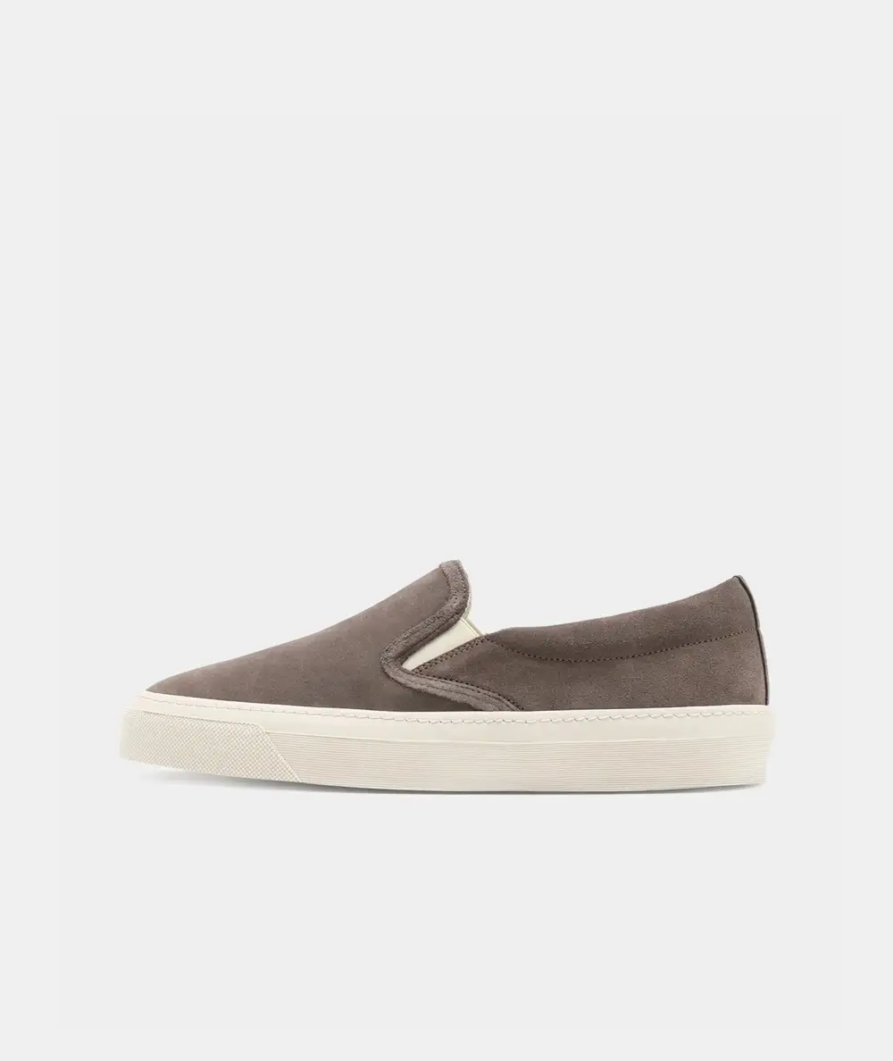 Everyday Flexible Casual Suede Sneakers