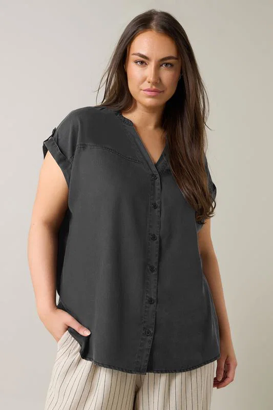 Black Lyocell Short Sleeve Denim Shirt detail 1