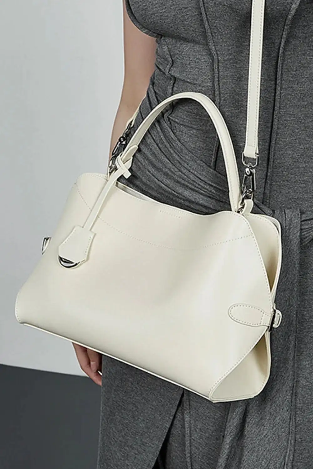 Genuine Leather Satchel Bag – Chic Soft-Structured Handbag for Everyday Elegance