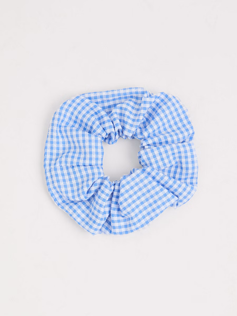 Blue Gingham Bucket Hat and Scrunchie Set detail 2