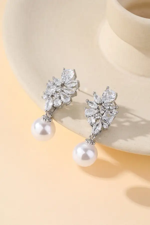 Marquise Crystal Pearl Drop arrings