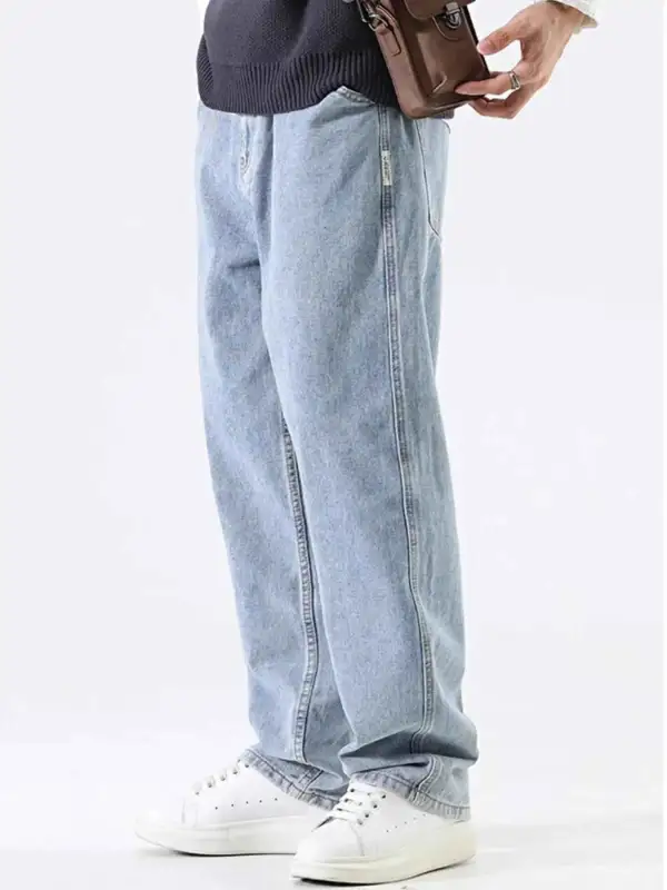 Relaxed Fit Wide Leg Jeans