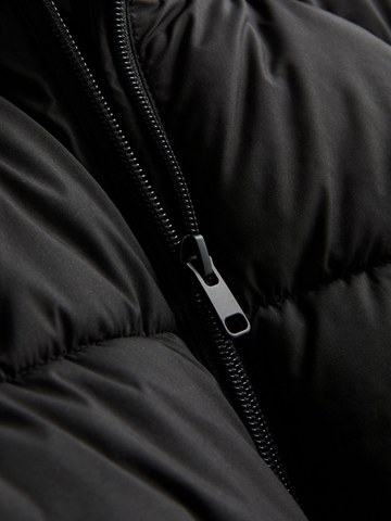 7-15yrs | Puffer Jacket detail 2