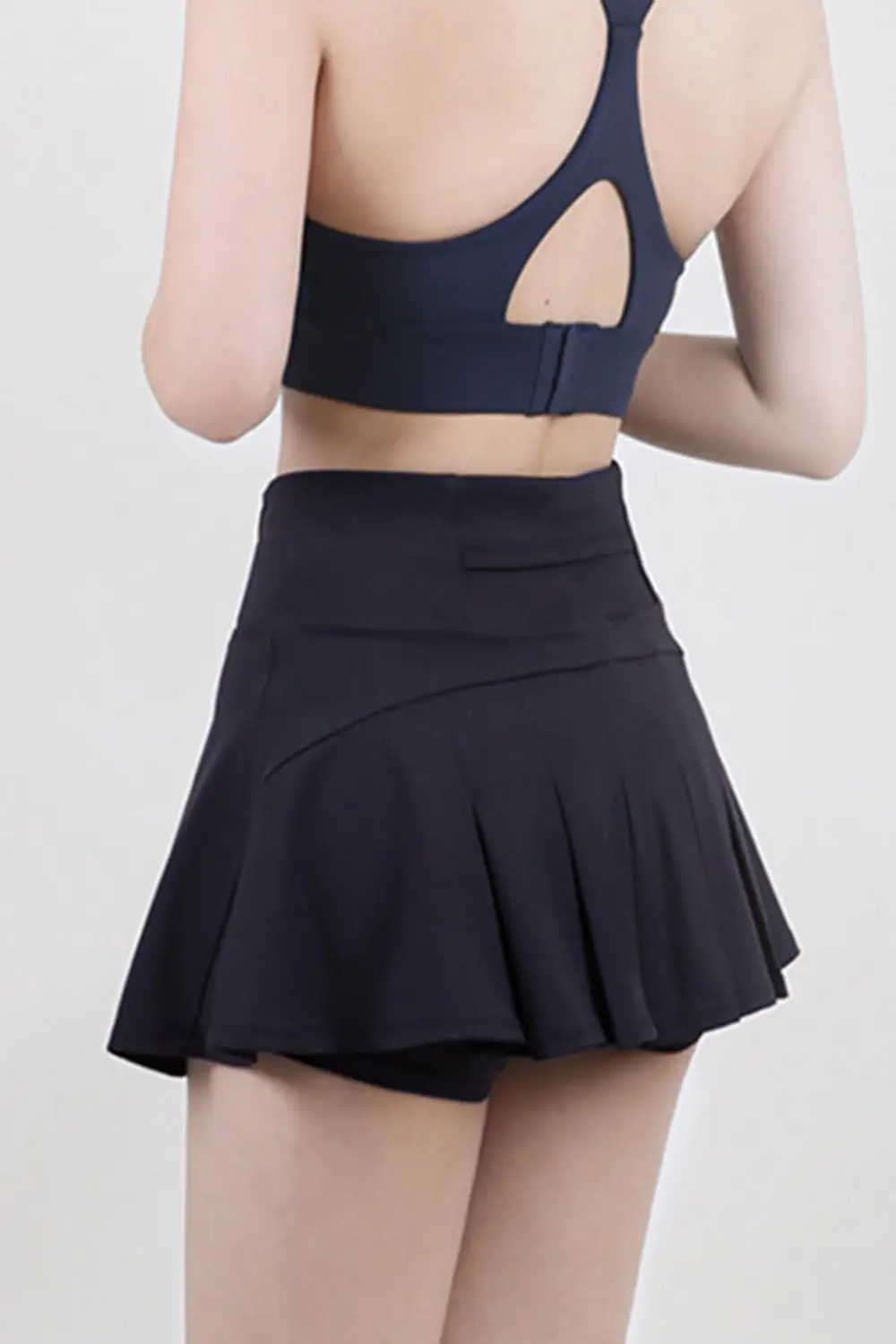 Airy Simple Pleated Skirt