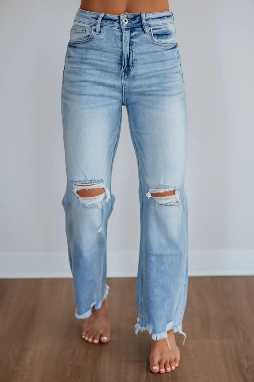 Women's High Rise Straight Leg Raw Hem Jeans