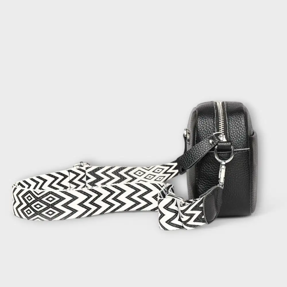Buckle Straw Shoulder Bag