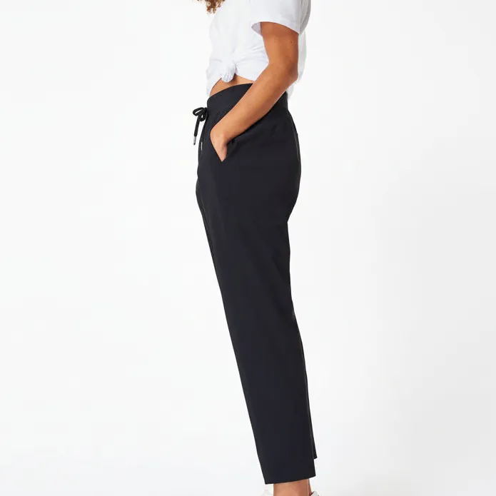 Contemporary Classic Women's Trousers