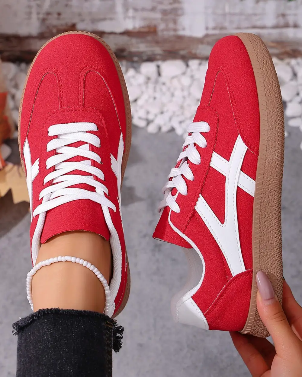 Elegant Charm Casual Sneakers