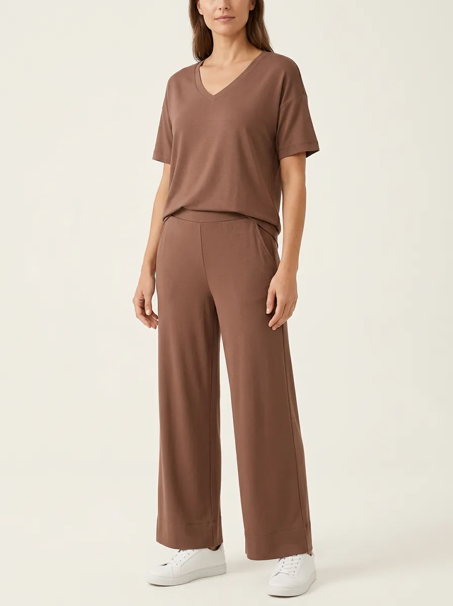 Women's Side-Pocket V-Neck T-Shirt and Wide-Leg Pants Set