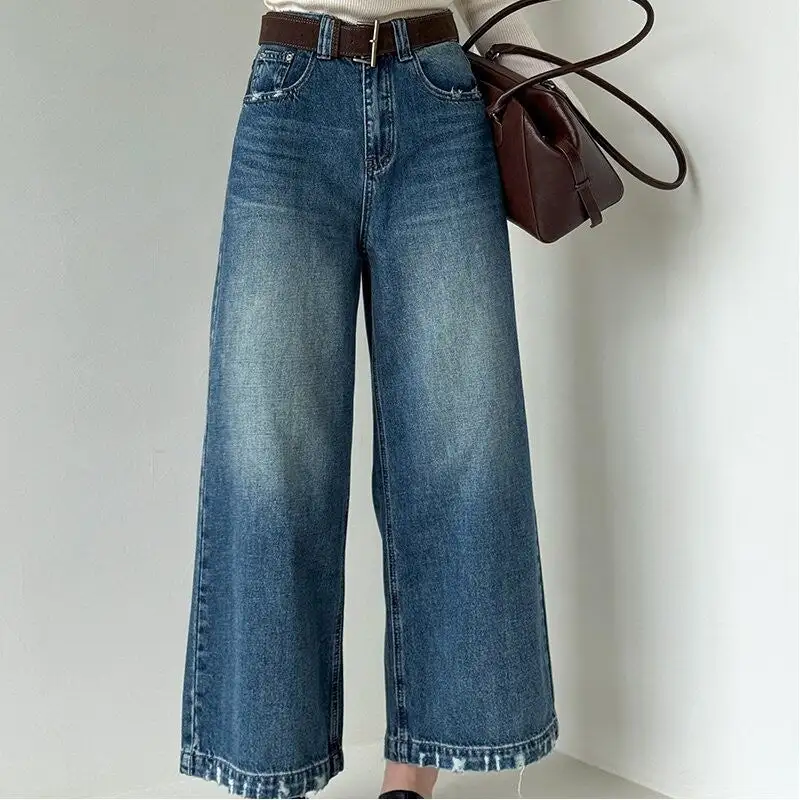 Comfort Loose Fit Wide Leg Jeans