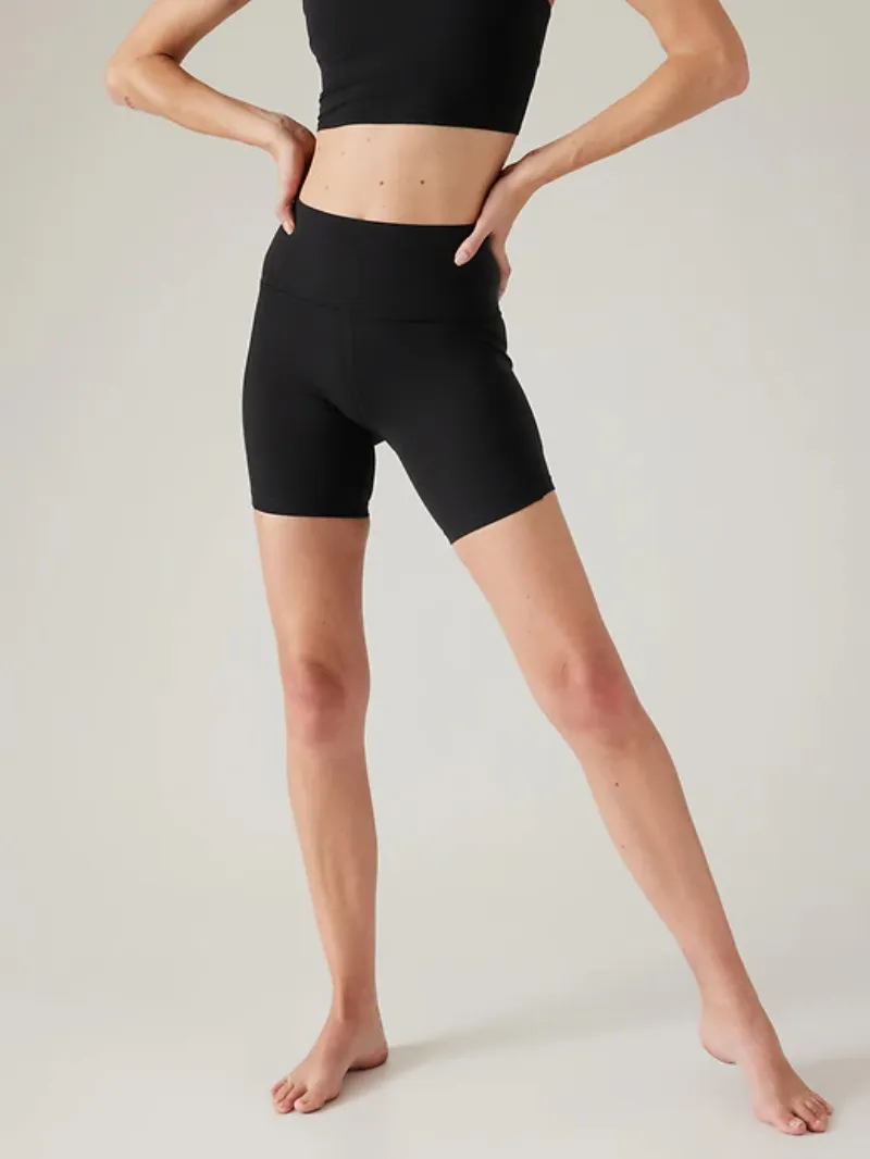 Burgundy Pocketed Athletic Shorts For Functional Casual Style