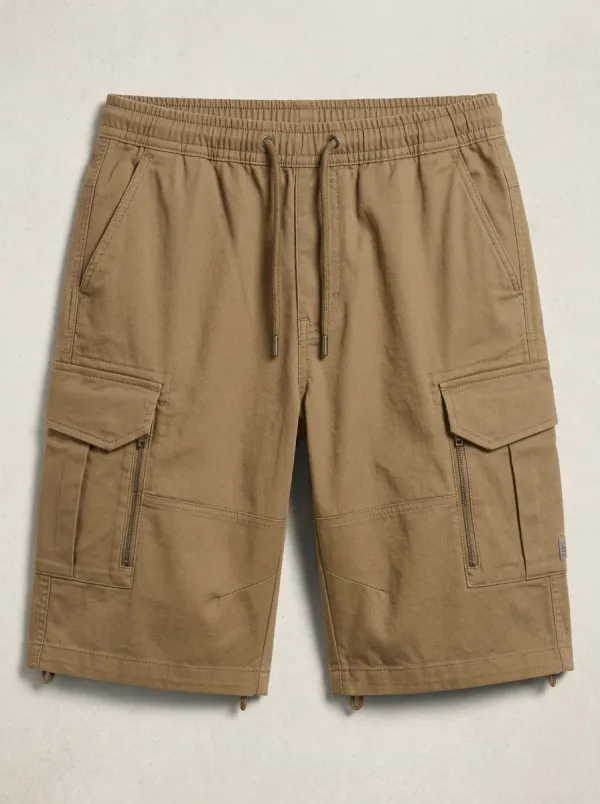 Workwear-Inspired Multi-Pocket Drawstring Cargo Shorts