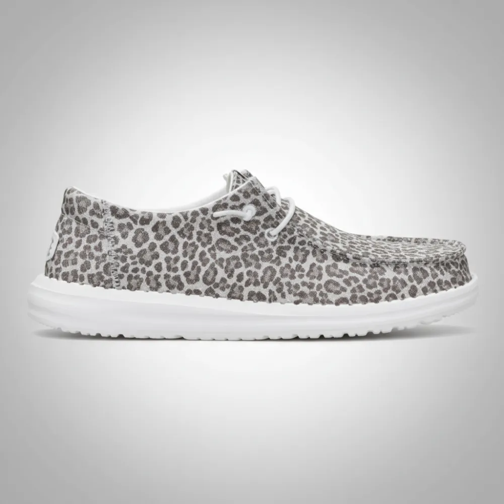 Wendy Luxe Leo Casual Shoes