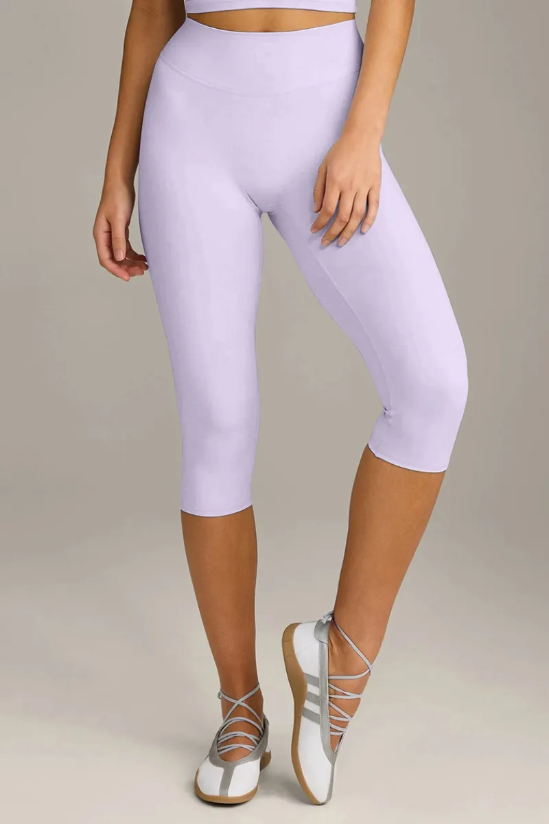 High-Waist Sculpting Slim-Fit Capri Leggings