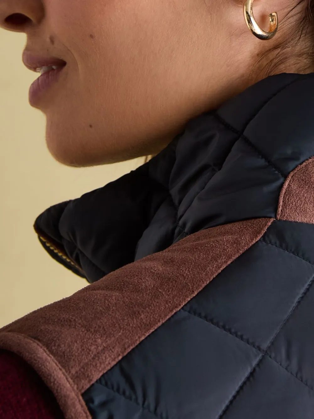 Luxe Navy Showerproof Diamond Quilted Gilet