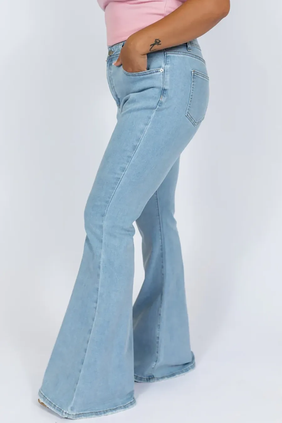 Comfortable Light Wash Stretchy Flare Jeans