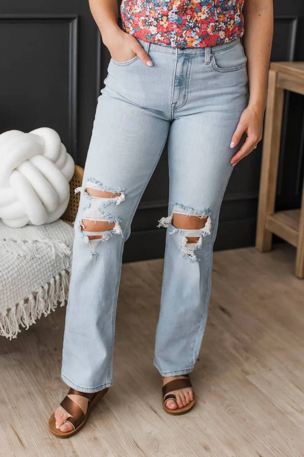 High-Rise Relaxed Dad Distressed Jeans