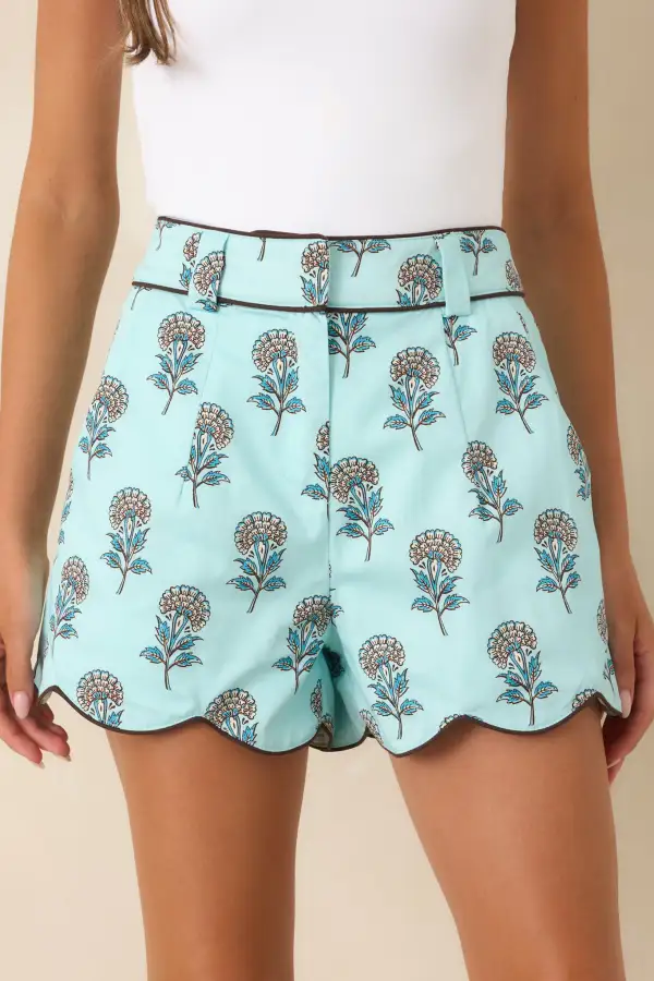 High-Rise Belted Scalloped-Hem Contrast Cotton Shorts