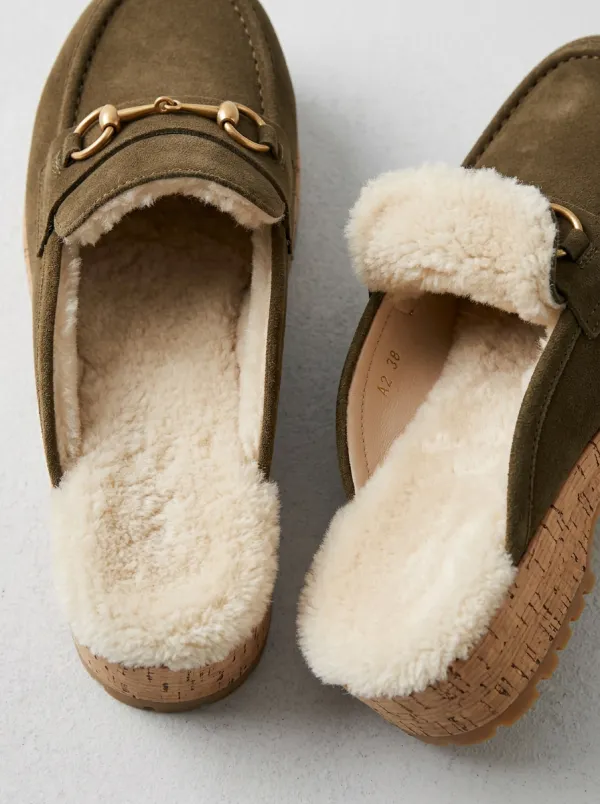 Women's Classic Faux Fur Lined Metal Detail Platform Suede Wood Sole Loafers