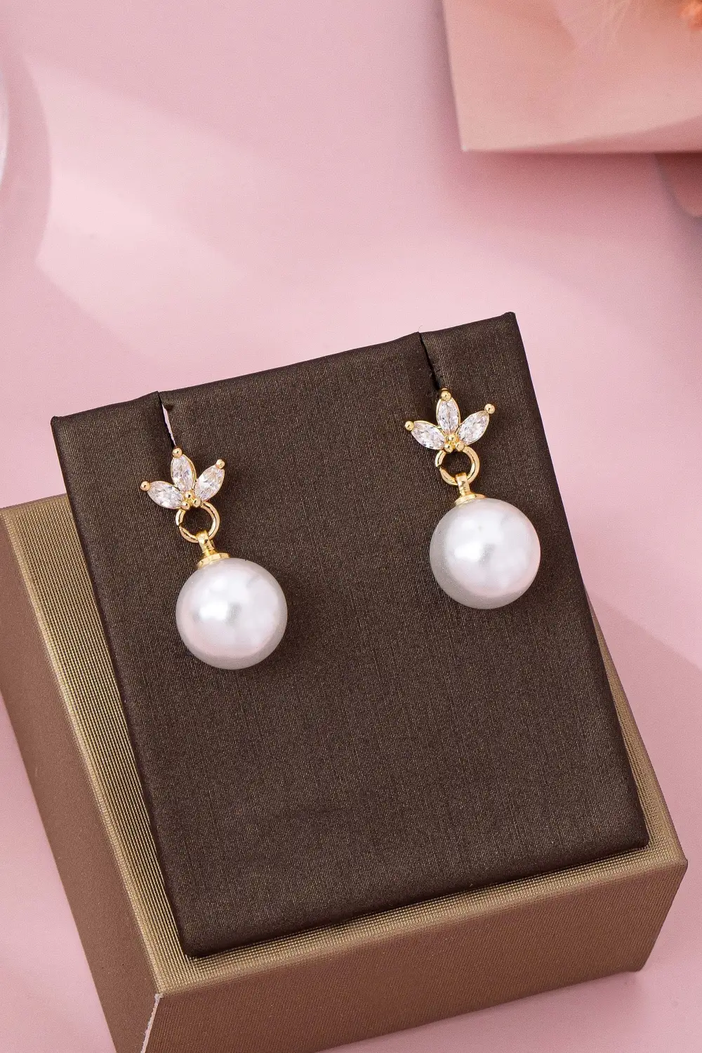 Crystal Floral Pearl Drop