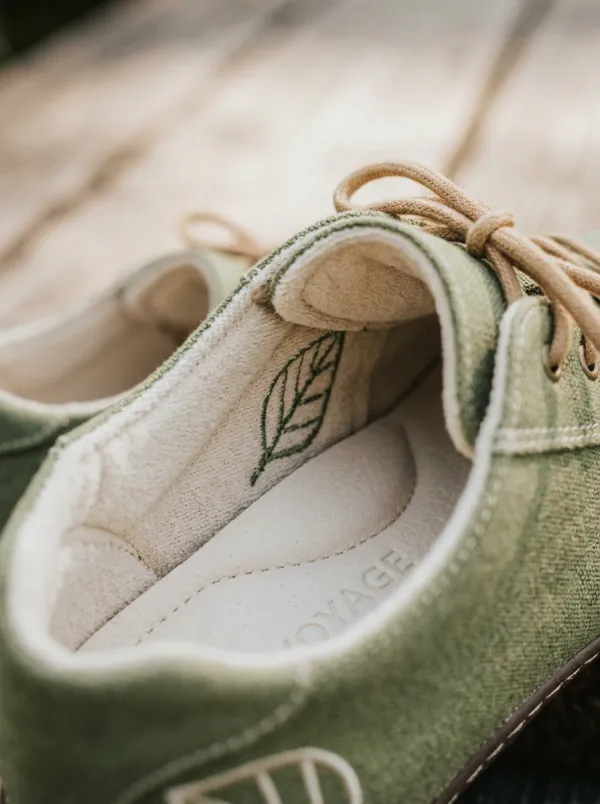 Cozy Leaf Graphic Profile Unisex Barefoot Shoes