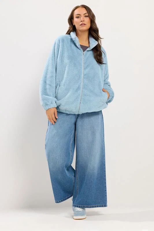 Blue Funnel Neck Fleece detail 2