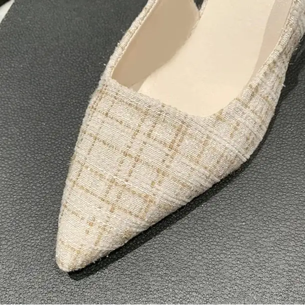 Polished Pointed-Toe Classic Pumps
