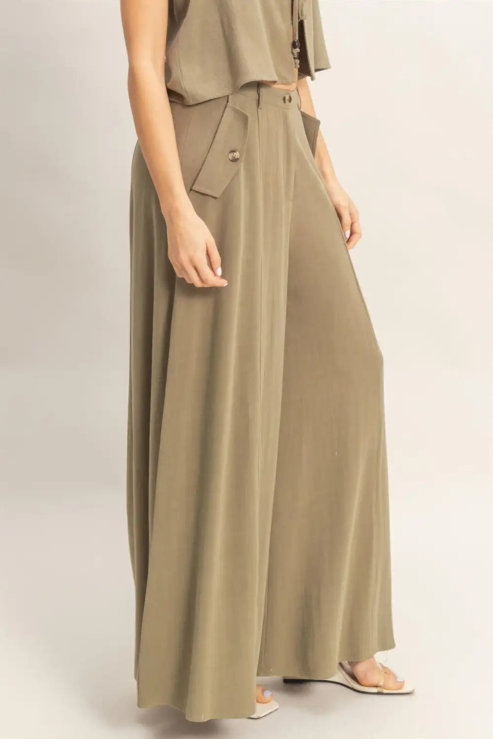 Wide Leg Flap Pocket Pants