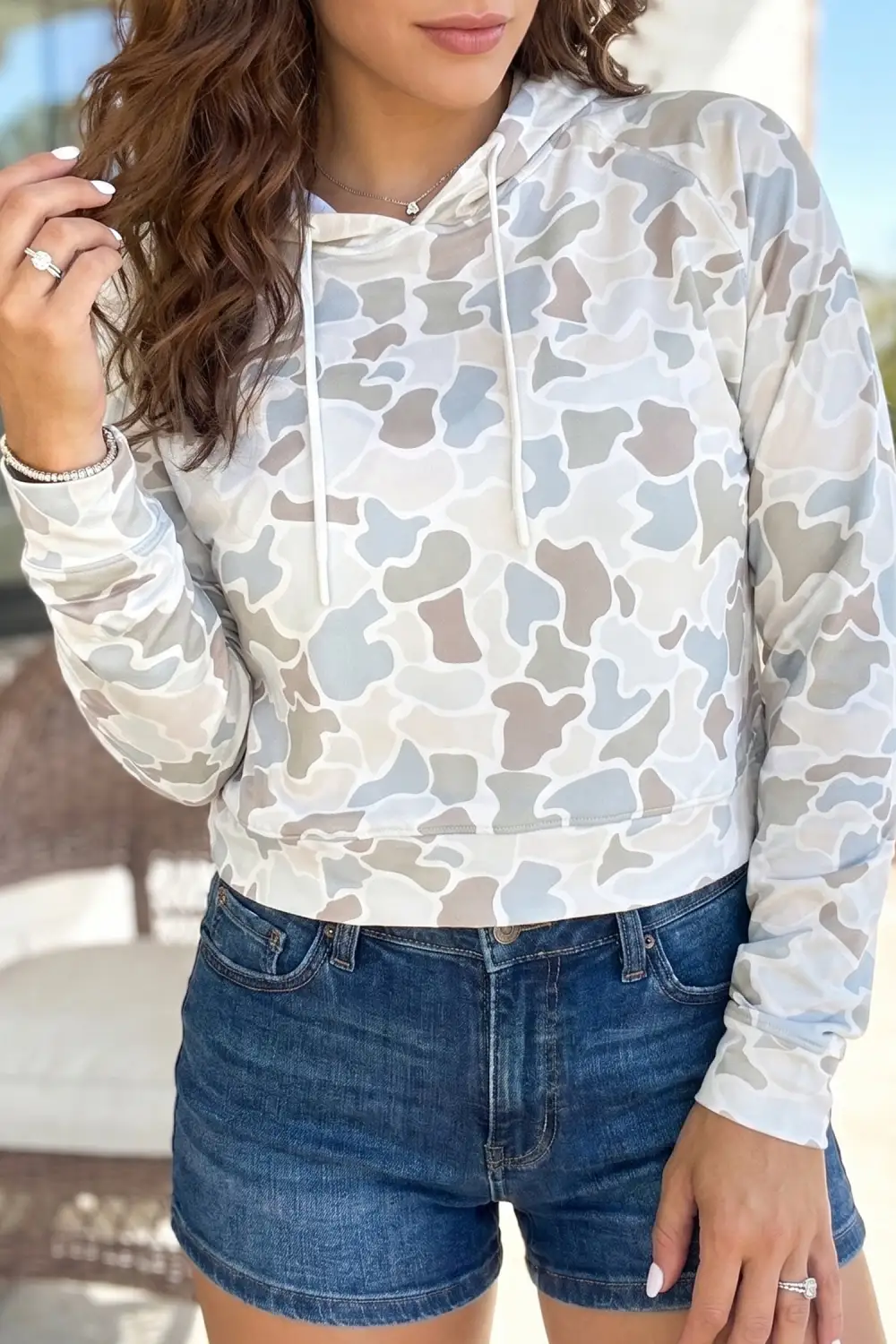 Women's Camouflage Print Long Sleeve Pullover Top