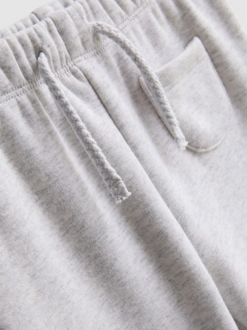 0-18mths | Sweatshirt and Cuffed Joggers Newborn Set detail 3