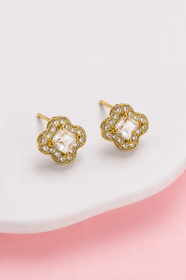 Clover Halo Stud arrings