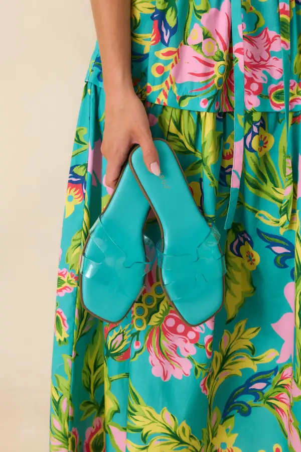 Easygoing Slide Sandals