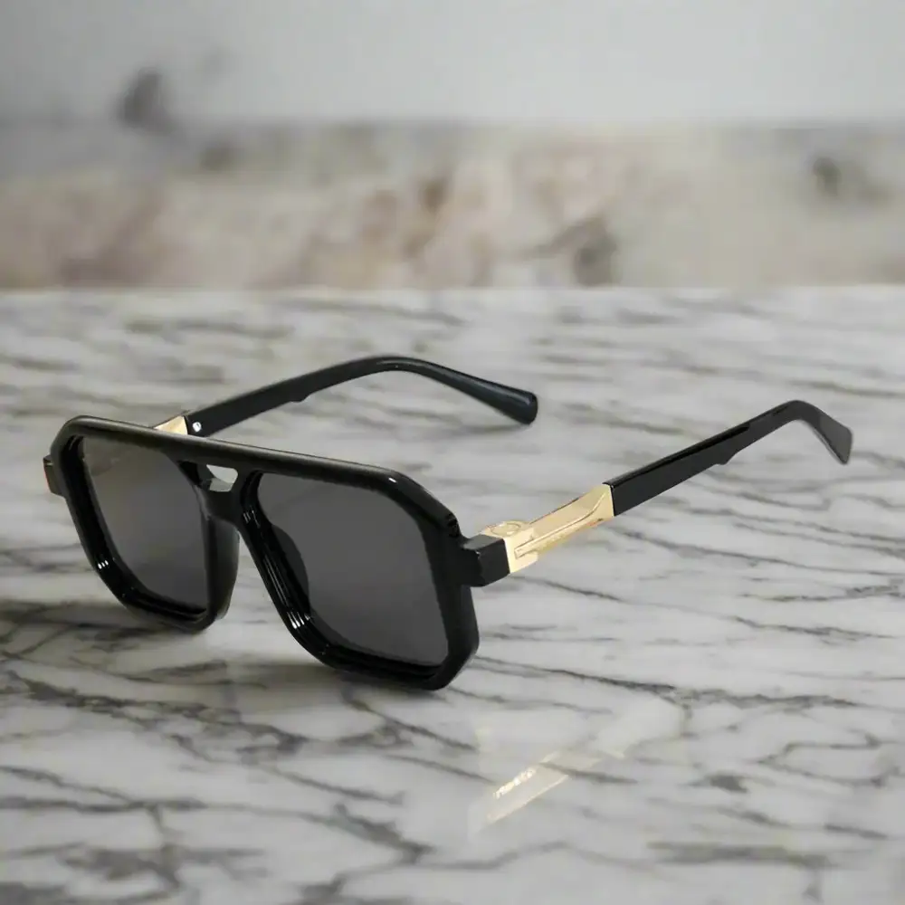Contemporary Weekend Sunglasses