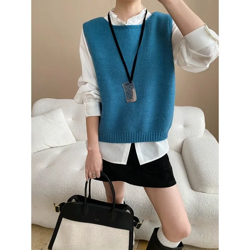 Lightweight Round Neck Loose Knit Vest