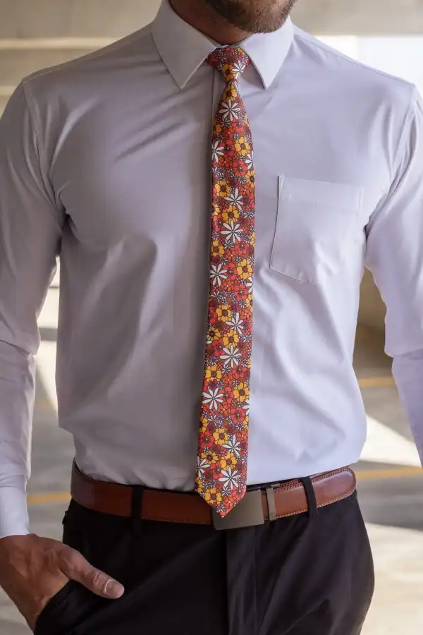 Polished Novelty Pattern Necktie