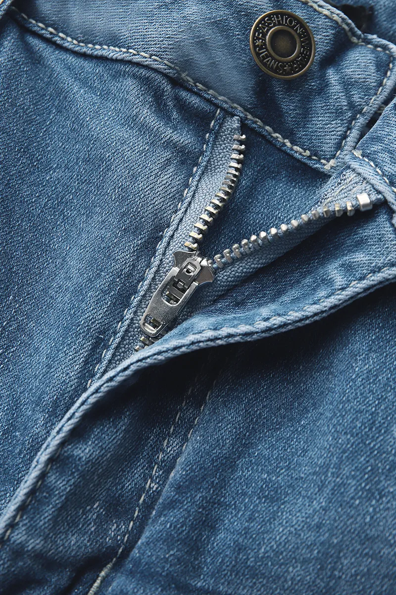 Distressed Roll Hem Zip Fly Low Waist Capris Jeans