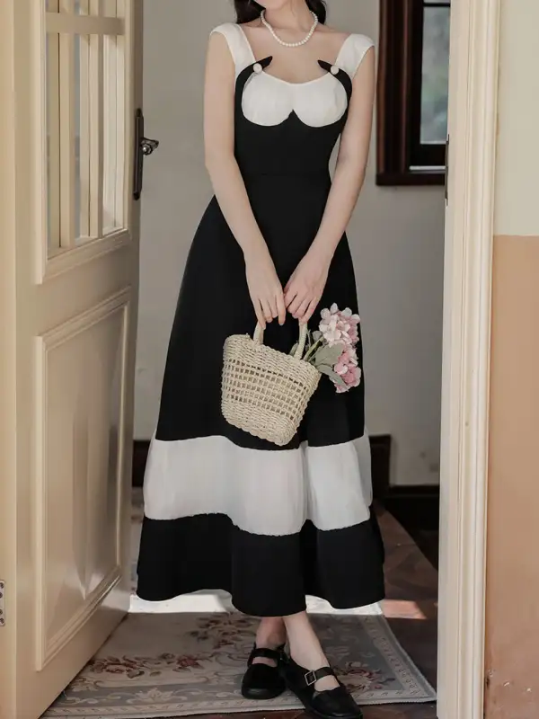 Pleated Swing Swing Dress
