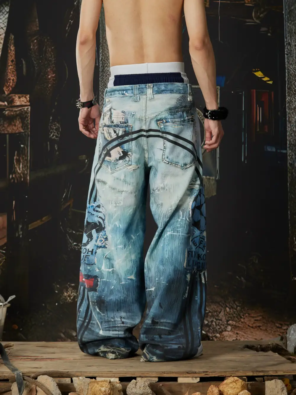 Jogger Distressed Washed Jeans
