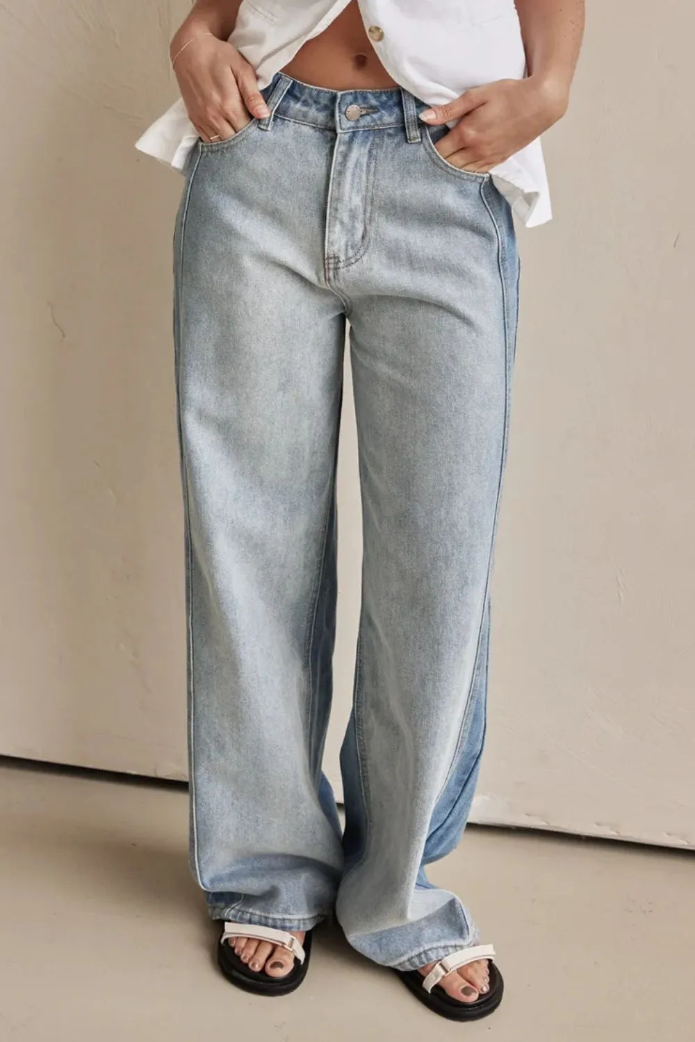 Polished Washed Pocketed Stretch Straight Leg Jeans