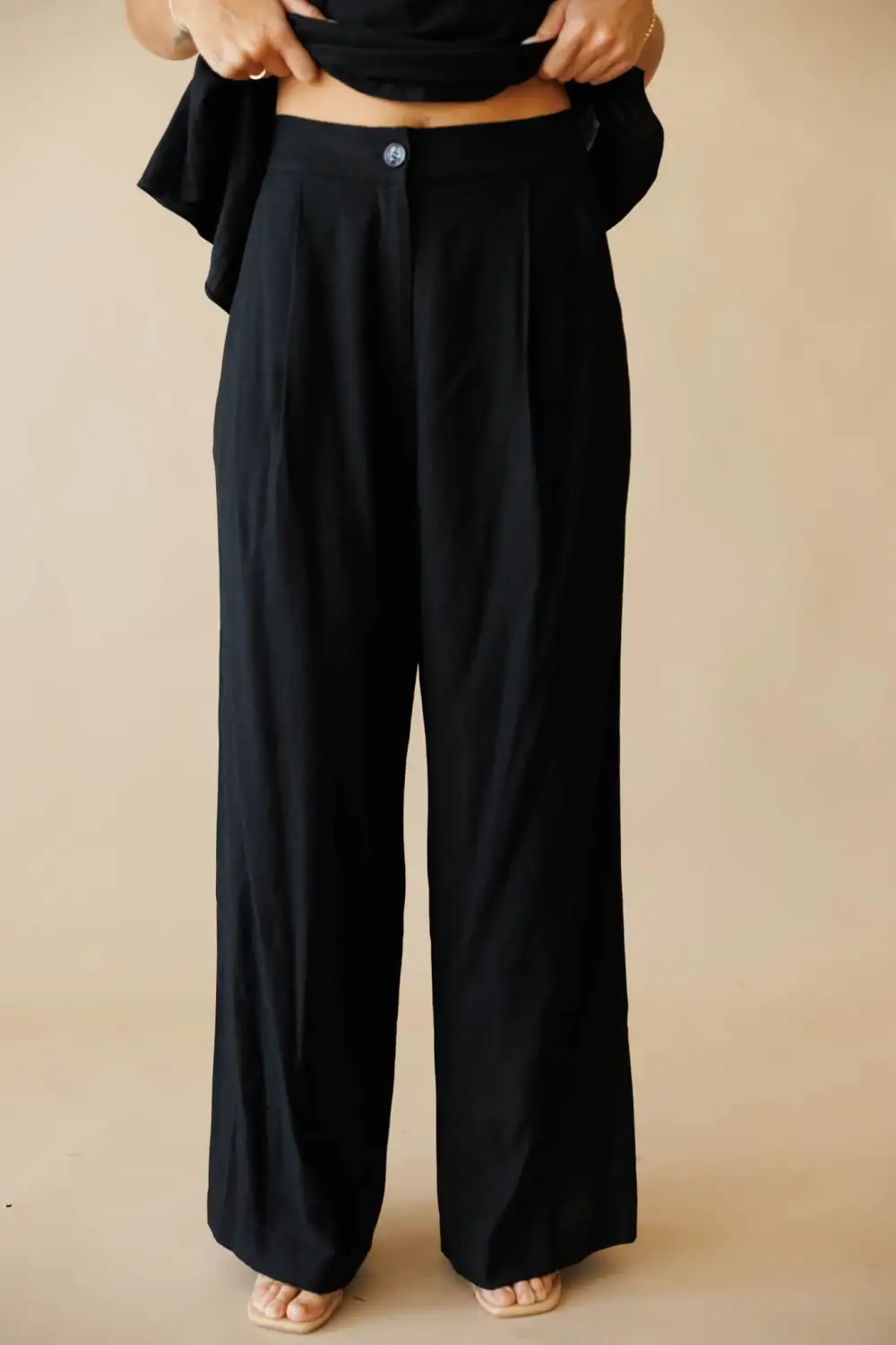Wide-Leg Versatile Pants