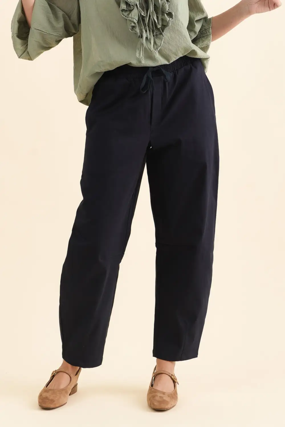 Barrel Leg Pants With Mid Rise And Elastic Waist