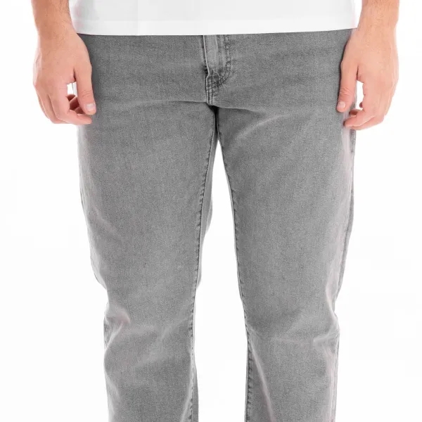Tapered Everyday Jeans