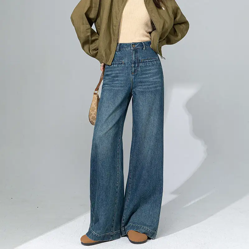 Women's Loose Fit Jeans