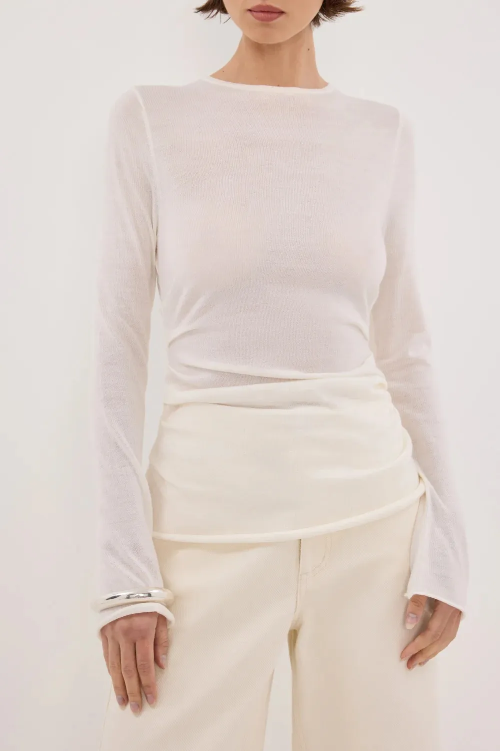 OFF WHITE KNIT TOP