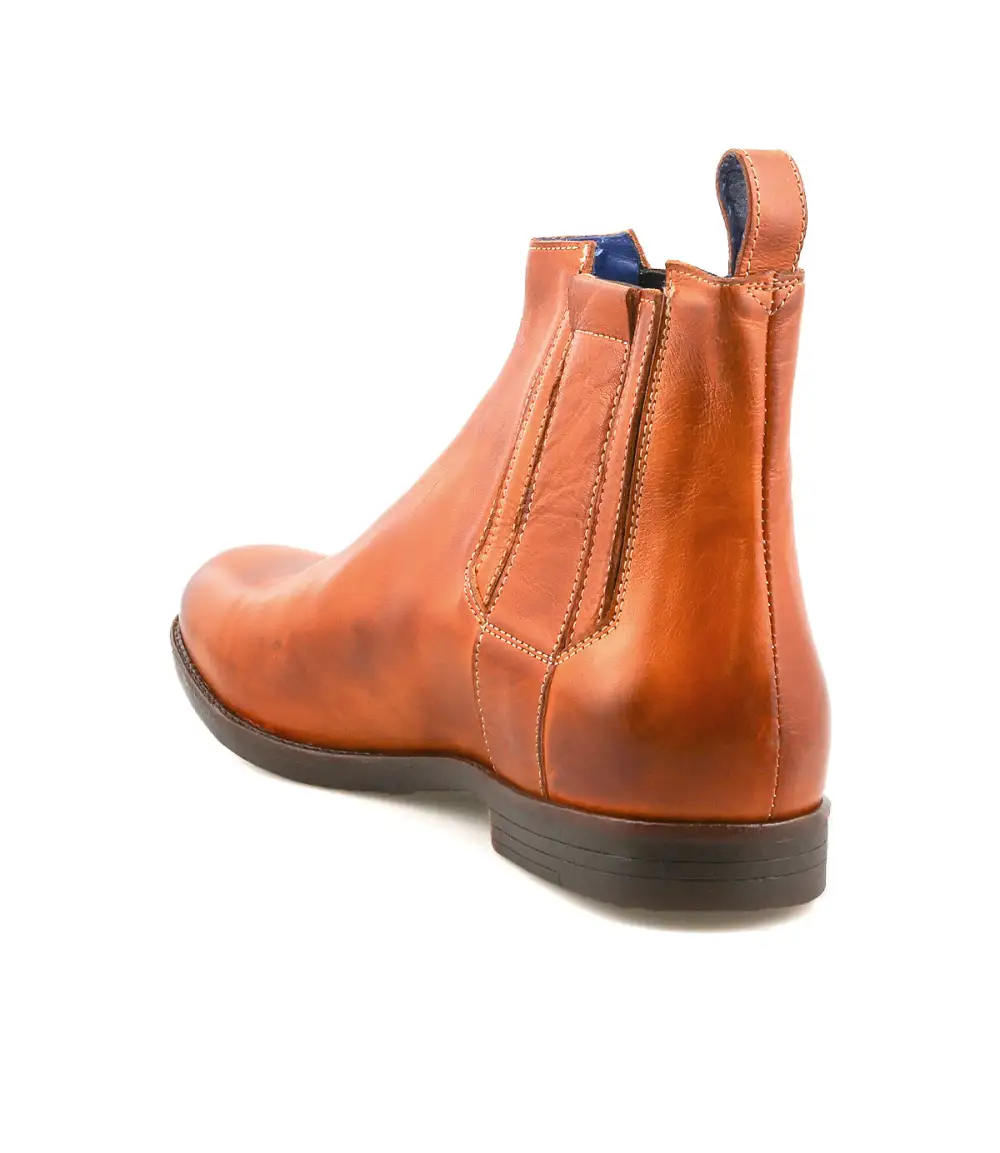 Streamlined Pull-Tab Stretch-Side Chelsea Boots