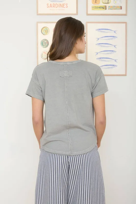 Round Neck Exposed Seam Knit Top